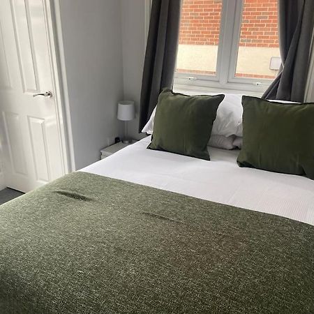 Central Southsea Boutique 2 Bedroom Flat Портсмът Екстериор снимка