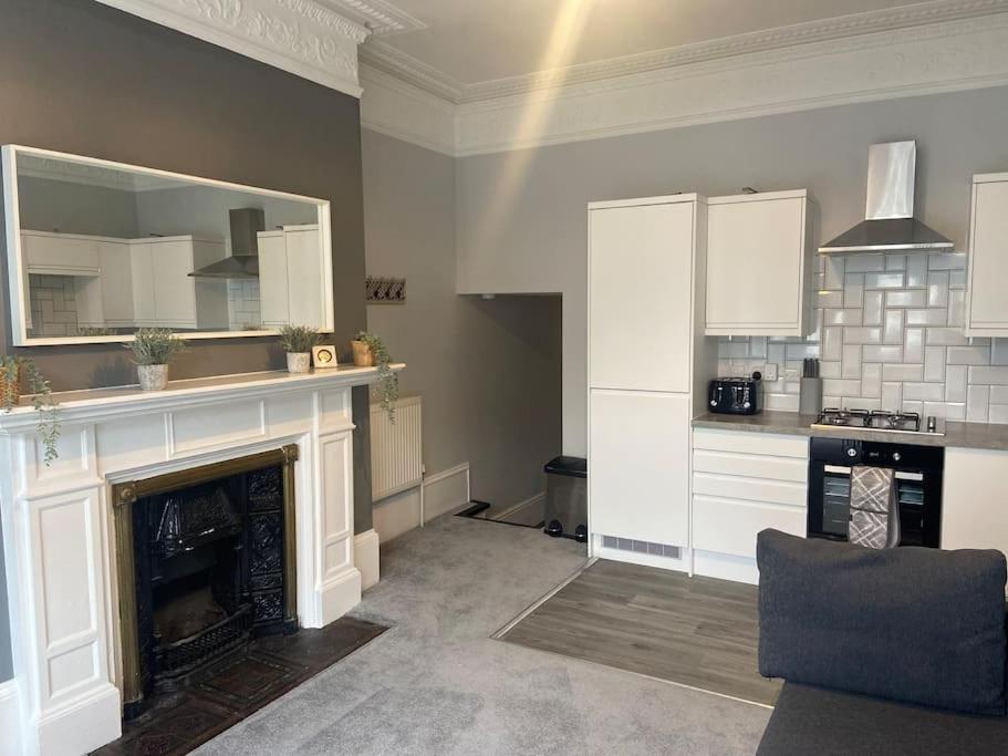 Central Southsea Boutique 2 Bedroom Flat Портсмът Екстериор снимка